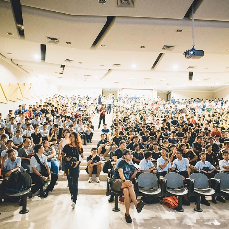 Exploring Careers in Workplace Solutions